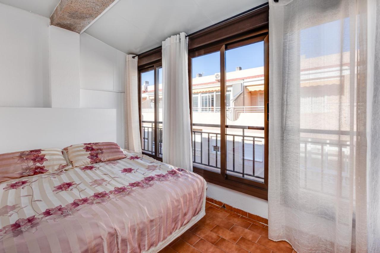 Estudio Joven Pura Torrevieja Exterior foto