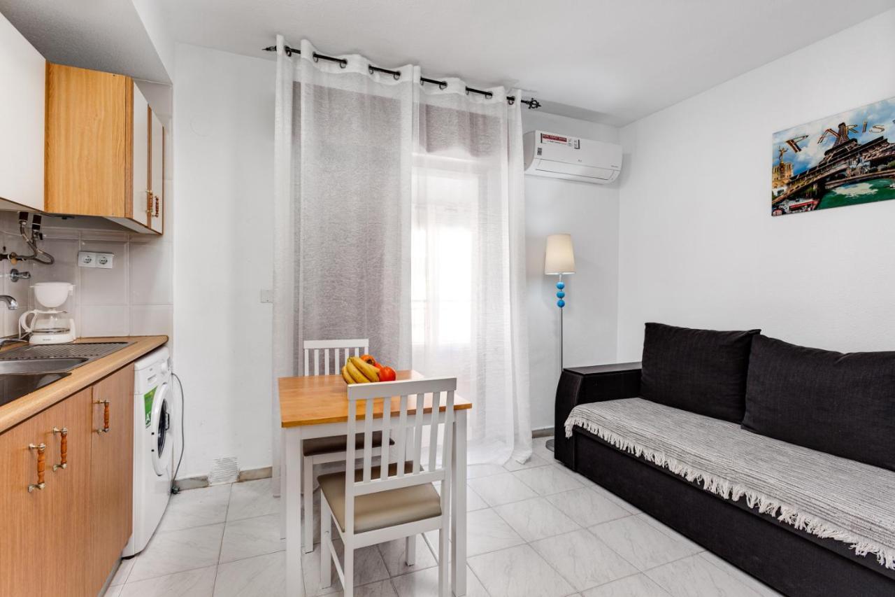 Estudio Joven Pura Torrevieja Exterior foto